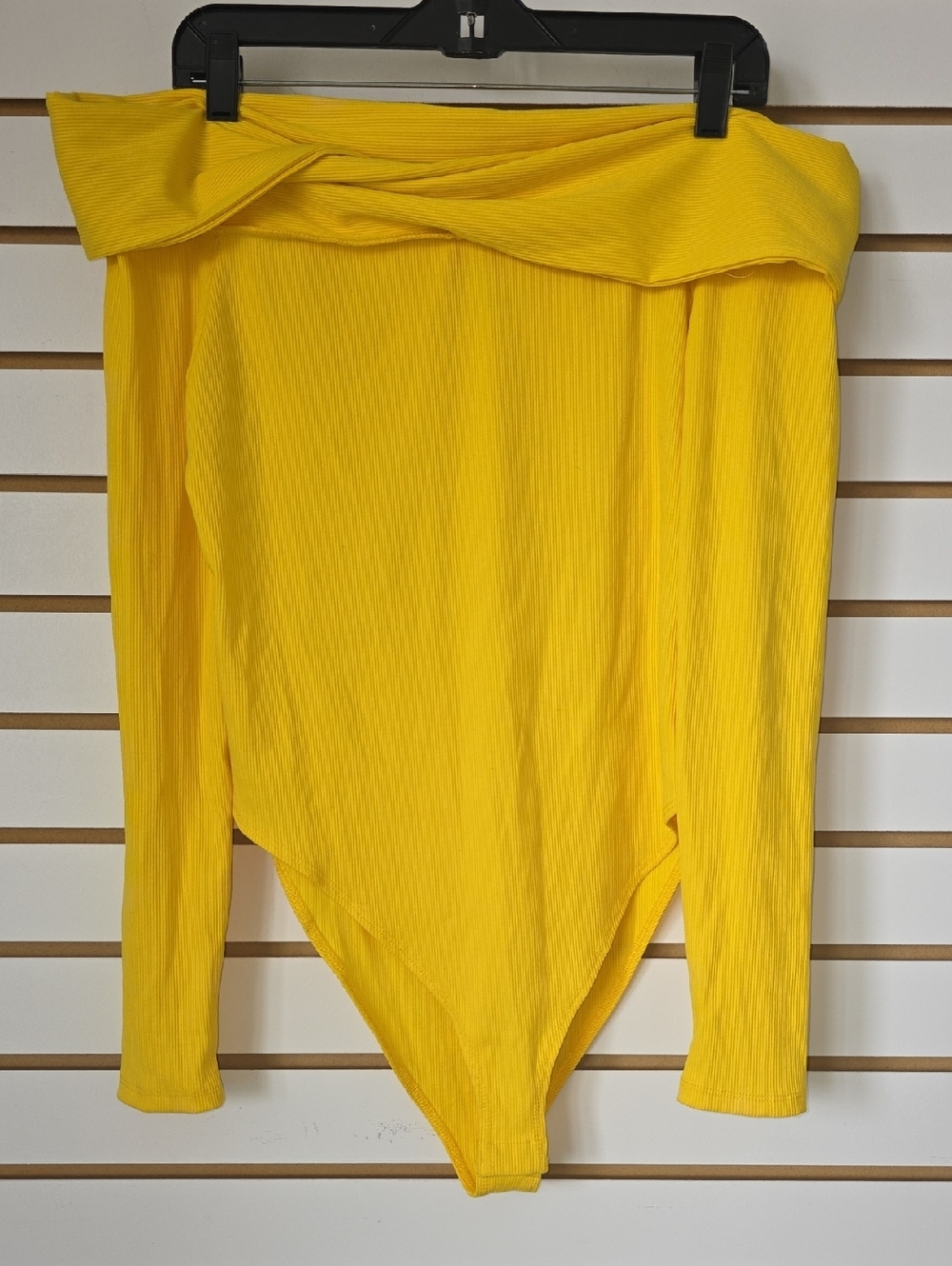 Off-Shoulder Ribbed Bodysuit Med - Picture 3 of 8
